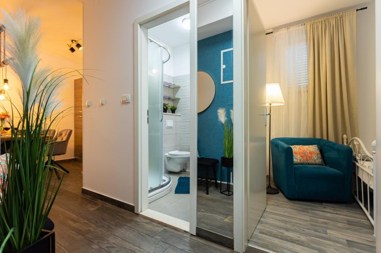 Oasis Luxury Apartment With Terrarce And Jacuzzi Split Exterior foto