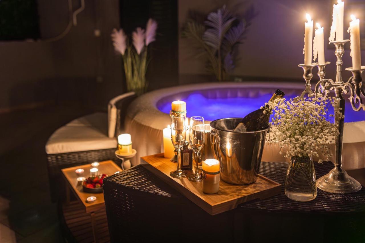 Oasis Luxury Apartment With Terrarce And Jacuzzi Split Exterior foto