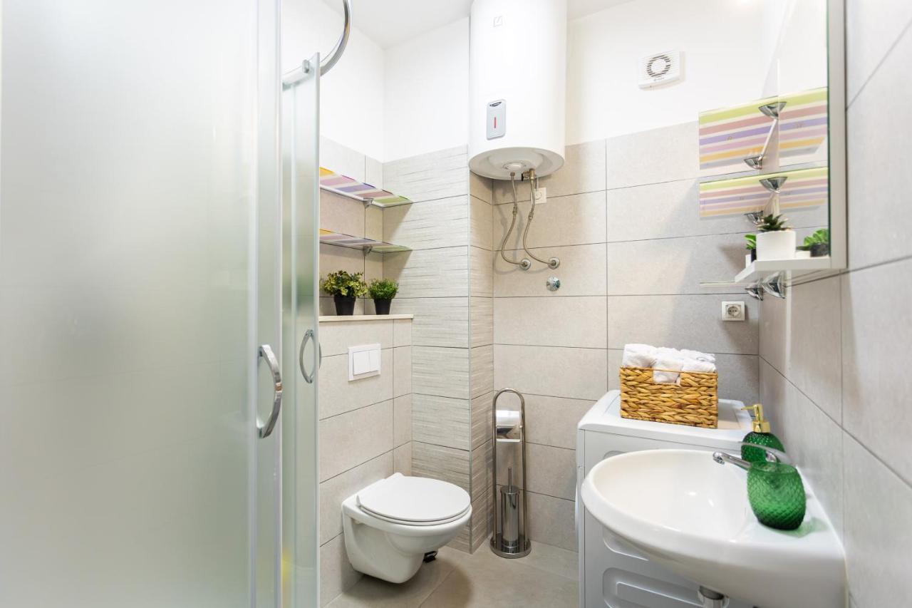 Oasis Luxury Apartment With Terrarce And Jacuzzi Split Exterior foto